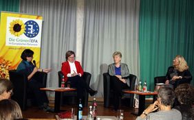 Diskussion zu 100 Jahren Frauenwahlrecht mit Angelika Schorer, Ilona Deckwerth, Doris Wagner